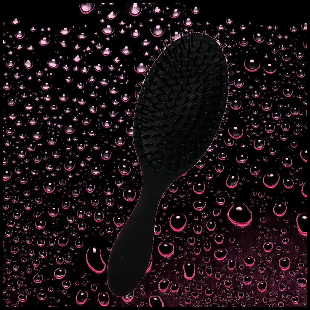 Touche Paddle Brush - Black - Soft Touch Handle